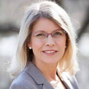 Meet your Posher, Laurel